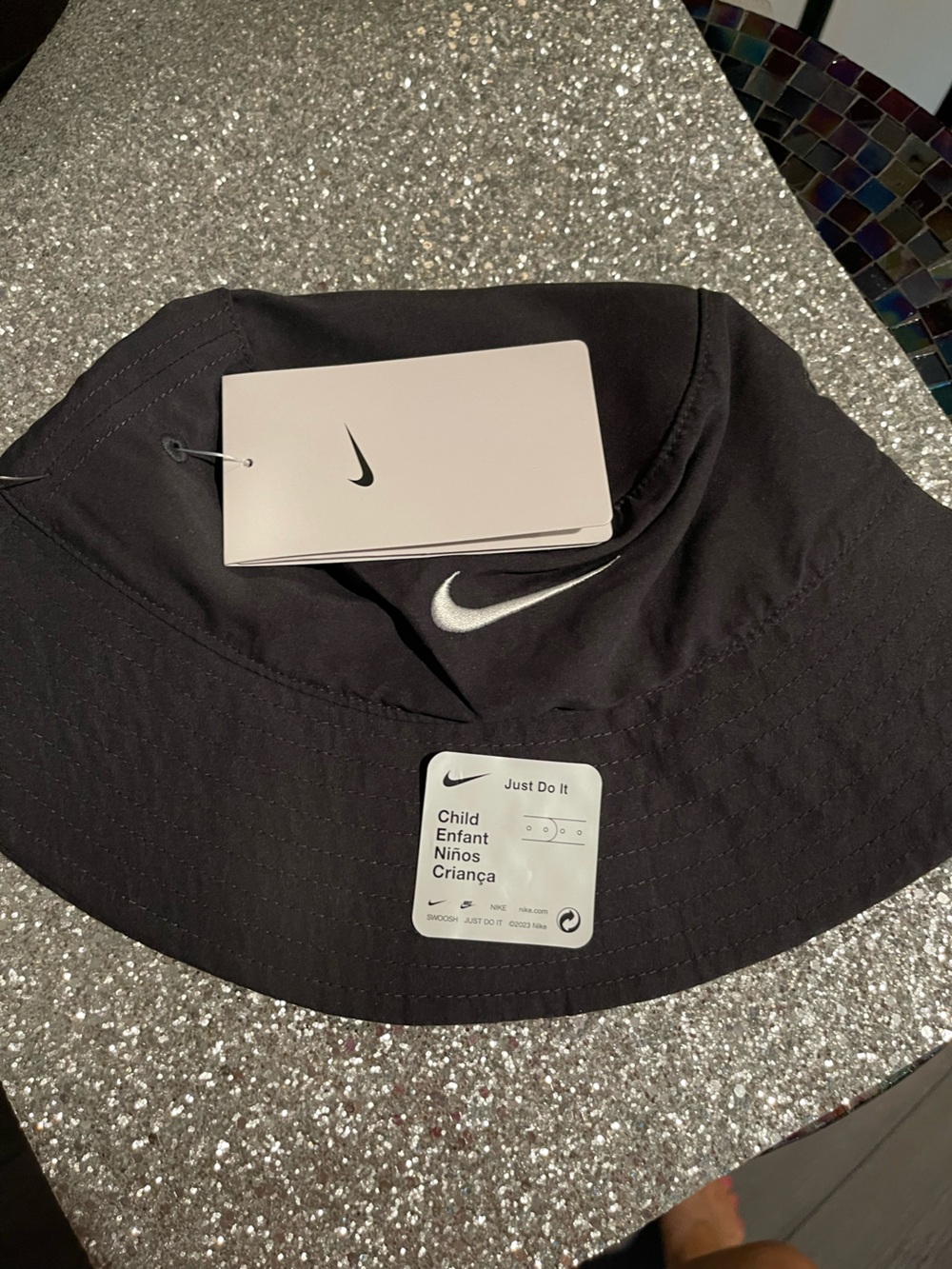 Nike kids hat nwt